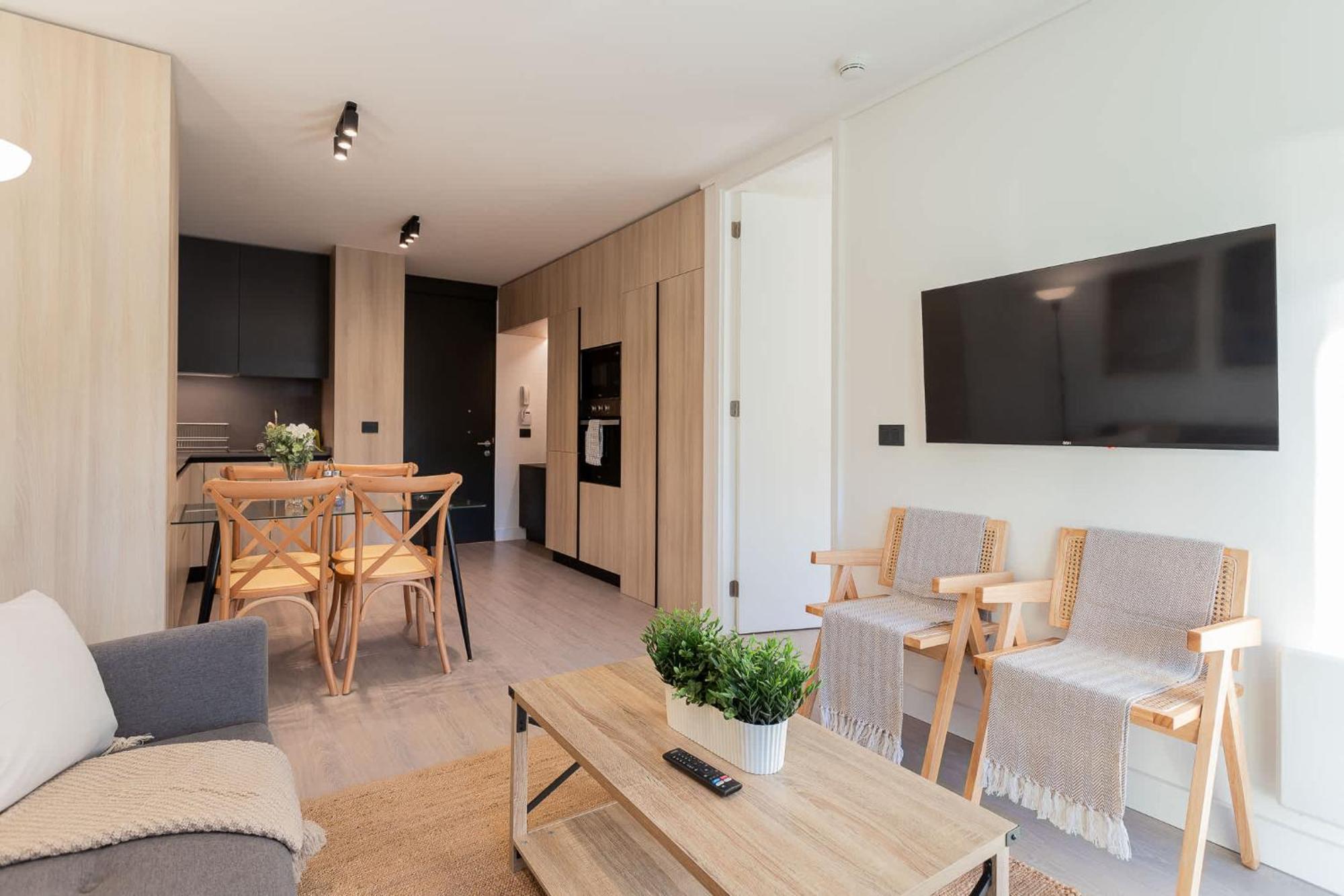 Apartamento Ideal For 3 Privileged Location In Condes *